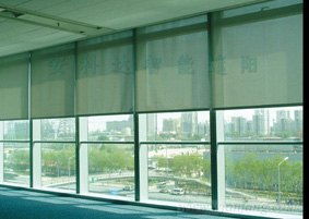 哪里有做卷簾窗簾的廠家 蘇州寶順窗飾材料廠 電動(dòng)窗簾